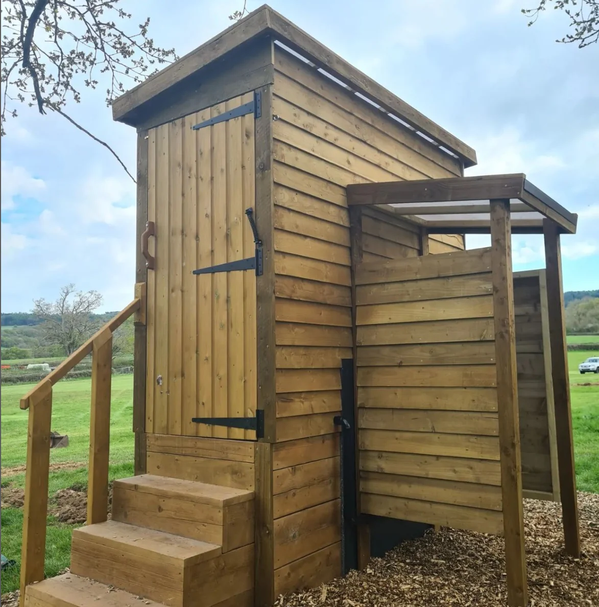 Campsite Showers - Image 4